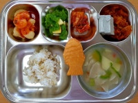 급식앨범<급식실<알림마당<계화중학교 계화중학교