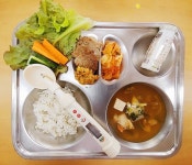 이달의식단<급식소식<알림마당<정일초등학교 정일초등학교