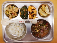이달의식단<급식소식<알림마당<정일초등학교 정일초등학교