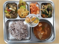 이달의식단<식생활관<교육활동<이리남중학교 이리남중학교