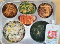 급식사진<식생활관<열린마당<덕암고등학교 덕암고등학교