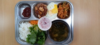 오늘의 급식<급식실<학교소식<석불초등학교 석불초등학교