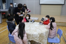 학교앨범<교육활동안내<시산초등학교 시산초등학교