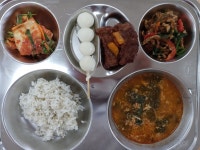 급식앨범<식생활관<정보마당<군산서흥중학교 군산서흥중학교