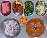 식단갤러리<식생활관<학교소식<왕궁남초등학교 왕궁남초등학교