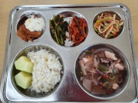 맛있는 점심시간<급식실<열린마당<전주용덕초등학교 전주용덕초등학교