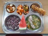 식단갤러리<학교급식<학교소식<용봉초등학교 용봉초등학교