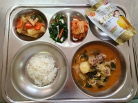 급식앨범<식생활관<학교소식<군산내흥초등학교 군산내흥초등학교