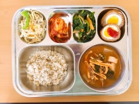 식단 갤러리<식생활관<알림<천천초등학교 천천초등학교