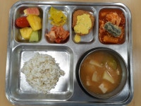 이달의식단<식생활관<교육활동<이리남중학교 이리남중학교