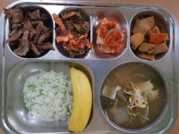 급식갤러리<급식소식<소식마당<금구초중학교 금구초중학교