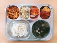 식단 갤러리<식생활관<알림<천천초등학교 천천초등학교