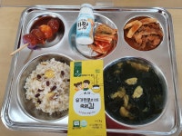 맛있는 점심시간<급식실<열린마당<전주용덕초등학교 전주용덕초등학교