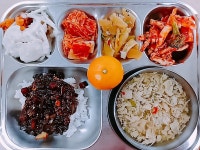 식단앨범<오늘의식단<용안소식<용안초등학교 용안초등학교