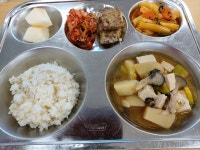 오늘의 점심 메뉴<식생활관<알림마당<남원노암초등학교 남원노암초등학교