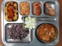 급식사진<식생활관<교육활동<군산중앙중학교 군산중앙중학교