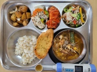 급식앨범<급식실<학교소식<함라중학교 함라중학교