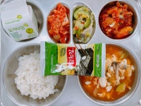 급식 갤러리<급식실<학교소식<인월초등학교 인월초등학교