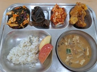 급식 사진<식생활관<외궁소식<외궁초등학교 외궁초등학교