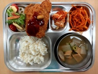 오늘의 급식<급식실<학교소식<석불초등학교 석불초등학교