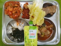 급식 사진<식생활관<익산맑은샘유치원 익산맑은샘유치원