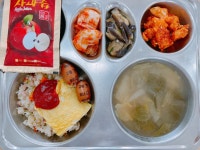 급식 갤러리<급식실<학교소식<인월초등학교 인월초등학교