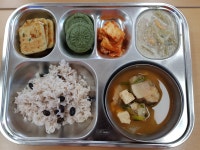 급식 생활 사진<식생활관<학교소식<백산초등학교 백산초등학교