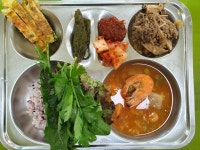 급식 사진<식생활관<익산맑은샘유치원 익산맑은샘유치원