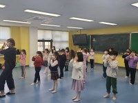 활동사진<방송댄스<방과후학교&돌봄교실<군산용문초등학교 군산용문초등학교