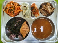 급식 사진<식생활관<익산맑은샘유치원 익산맑은샘유치원