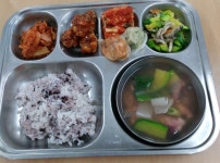 급식 사진<식생활관<외궁소식<외궁초등학교 외궁초등학교