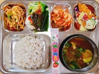 식단앨범<식생활관<학교소식<이리북중학교 이리북중학교
