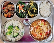 이달의식단<급식안내<학교소식<정일중학교 정일중학교