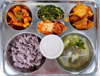 급식사진<급식실<열린마당<정읍여자고등학교 정읍여자고등학교