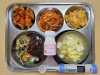 급식앨범<급식실<학교소식<함라중학교 함라중학교