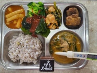 식생활관 사진방<식생활관 소식<알림마당<흥덕초등학교 흥덕초등학교