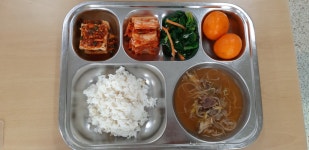 식단/식단앨범<식생활관 이야기<알림마당<이리백제초등학교 이리백제초등학교
