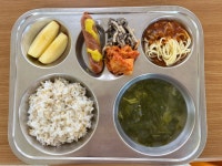 급식앨범<학교급식<학교소식<이리동남초등학교 이리동남초등학교