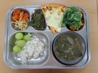 급식 사진<식생활관<외궁소식<외궁초등학교 외궁초등학교