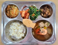 식단갤러리<식생활관<천서마당<천서초등학교 천서초등학교