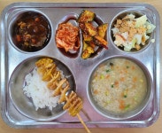 식단갤러리<식생활관<천서마당<천서초등학교 천서초등학교