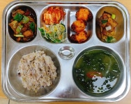 급식 사진<식생활관<교육활동<군산동원중학교 군산동원중학교