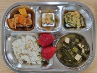 급식 갤러리<급식 안내<알림마당<군산도담유치원 군산도담유치원