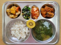 급식앨범<식생활관<학교소식<진안중앙초등학교 진안중앙초등학교