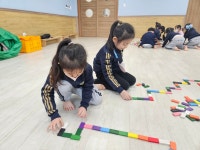 찰칵 사랑반 추억<유치원마당<전주장동초등학교 전주장동초등학교