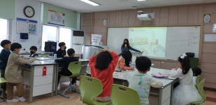 푸른꿈앨범<학교소식<용산초등학교 용산초등학교
