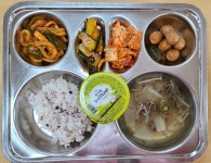 식단갤러리<식생활관<천서마당<천서초등학교 천서초등학교