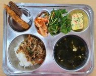 식단갤러리<식생활관<천서마당<천서초등학교 천서초등학교