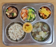 급식이미지<식생활관<교육활동<군산남중학교 군산남중학교