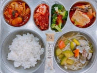 급식 갤러리<급식실<학교소식<인월초등학교 인월초등학교
